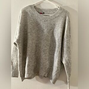 Grey Vince camuto size large sweater